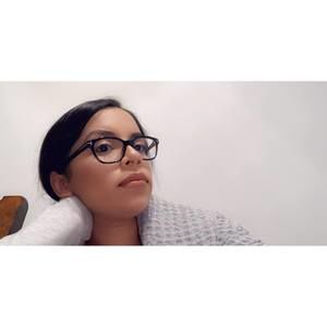 Meet your Posher, Mayra